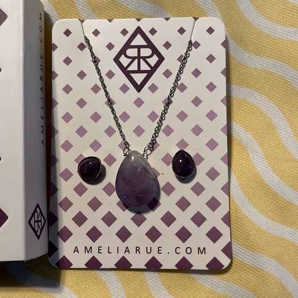 AMELIA RUE Amethyst Drops Set - Picture 2 of 7
